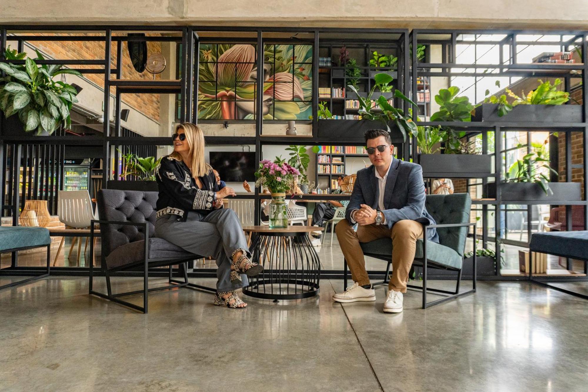 Hotel Patios Cool Living